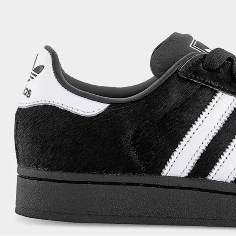 Pony hair version of Adidas superstar - Picture 3 of 7